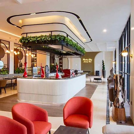 Grand Rocky Hotel Bukittinggi Esterno foto