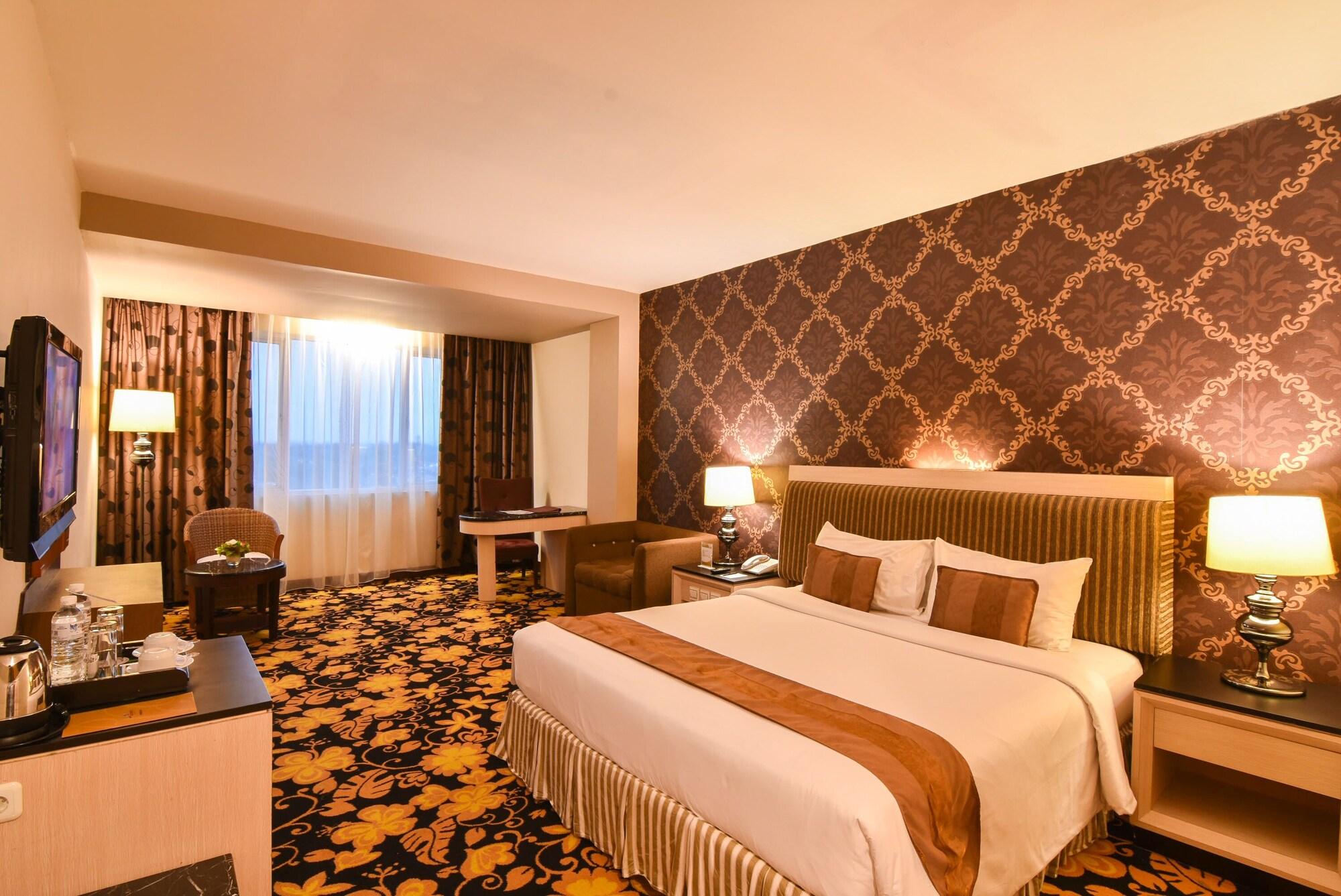 Grand Rocky Hotel Bukittinggi Esterno foto