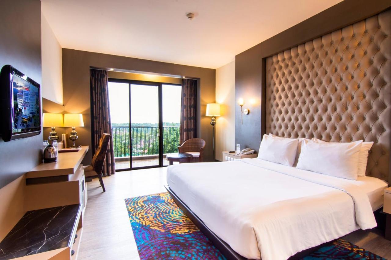 Grand Rocky Hotel Bukittinggi Esterno foto