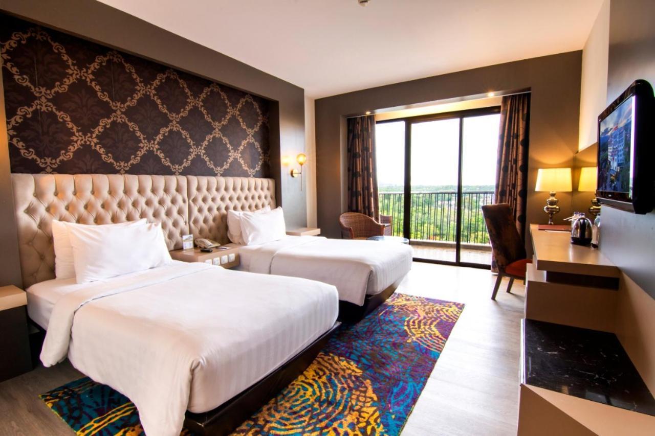Grand Rocky Hotel Bukittinggi Esterno foto