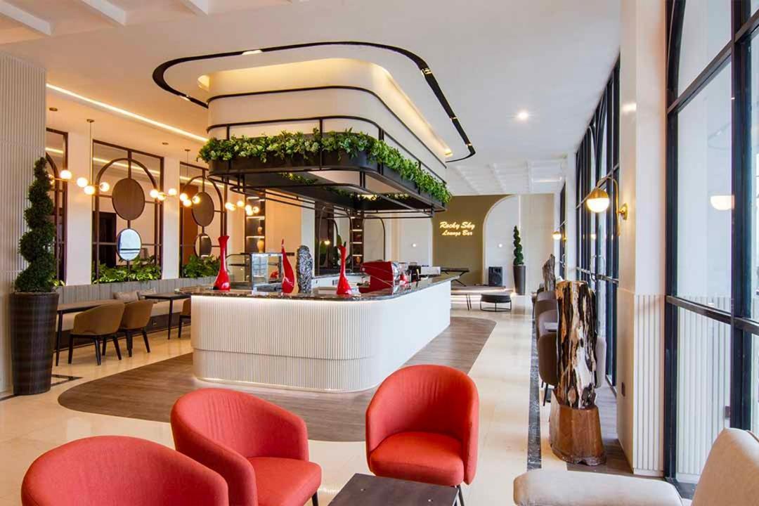 Grand Rocky Hotel Bukittinggi Esterno foto