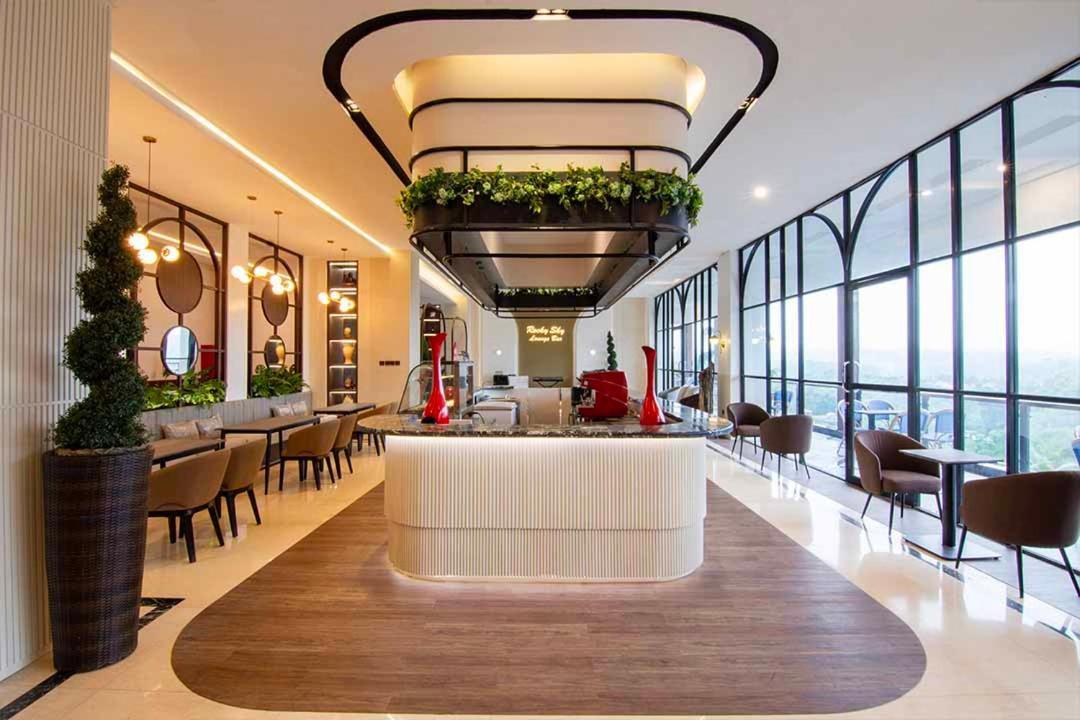 Grand Rocky Hotel Bukittinggi Esterno foto