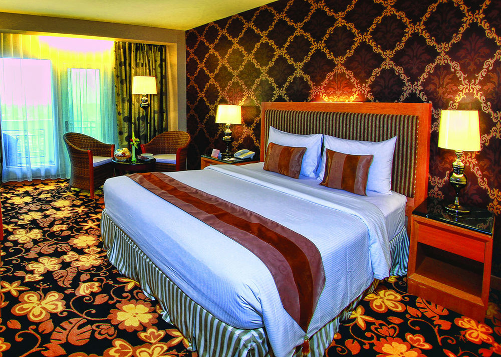 Grand Rocky Hotel Bukittinggi Esterno foto