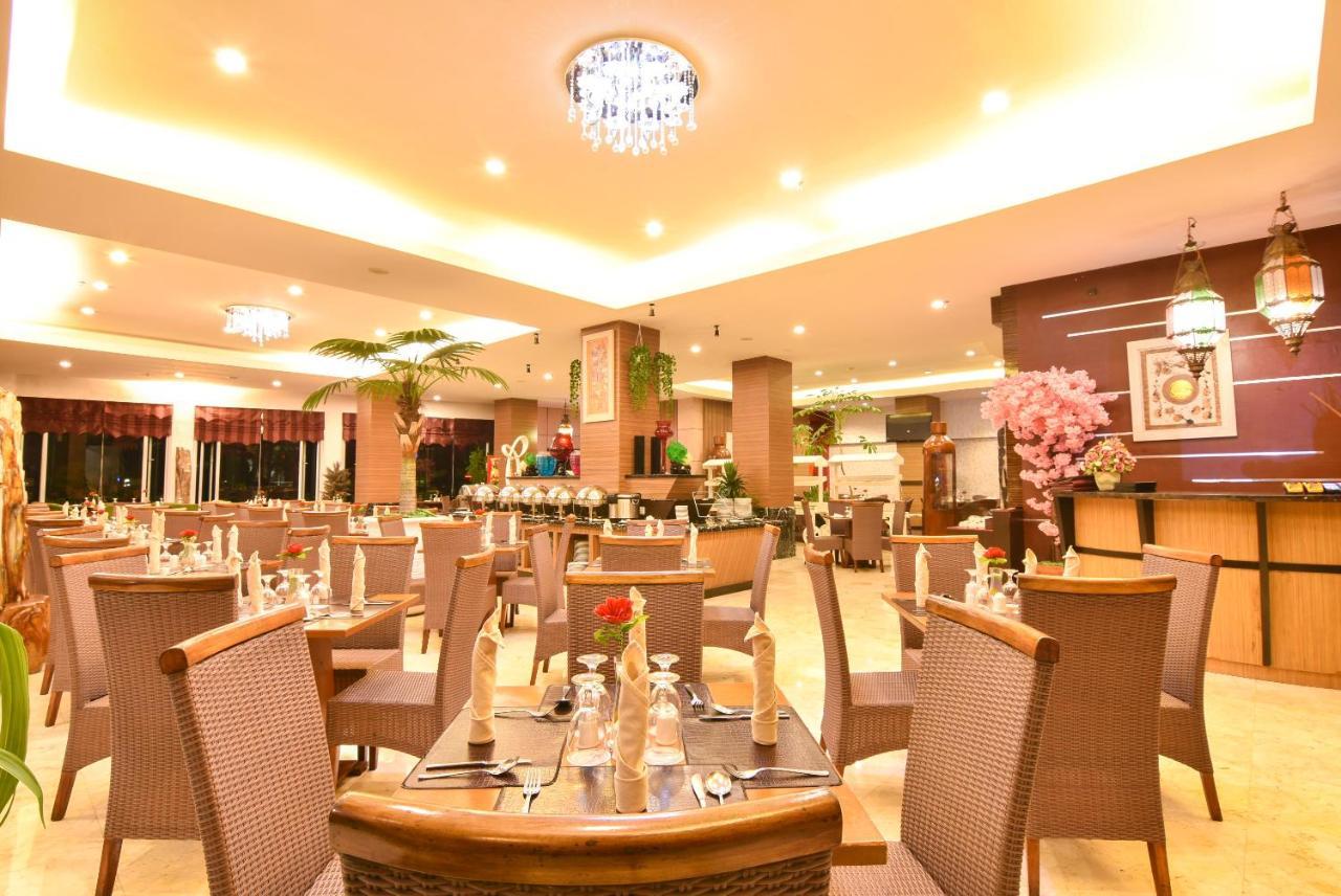 Grand Rocky Hotel Bukittinggi Esterno foto